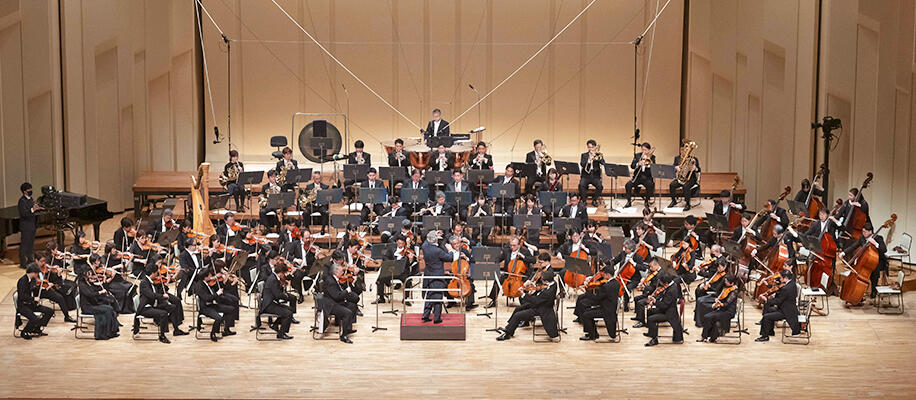 NHK交響楽団　演奏中の画像