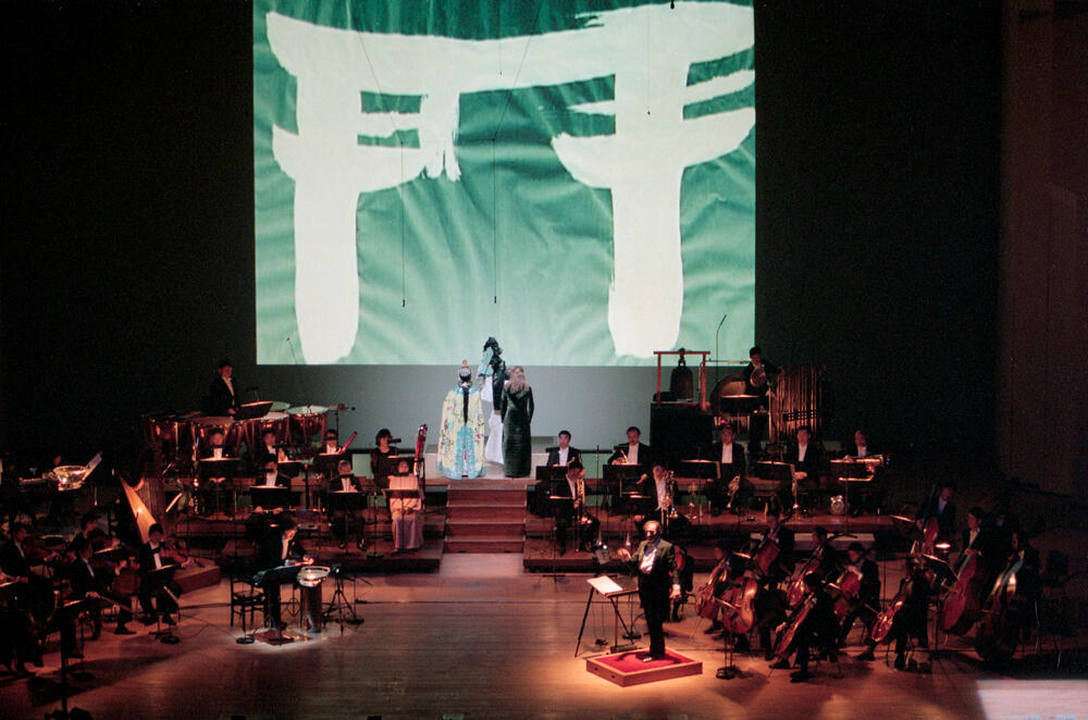 スタニスラフ・スクロヴァチェフスキ（1999年1月21・22日、第1370回定期公演）、エフゲーニ・スヴェトラーノフ（1999年2月11・12日、第1373回定期公演）